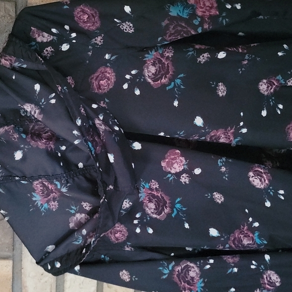 Light Jacket - Picture 3 of 4